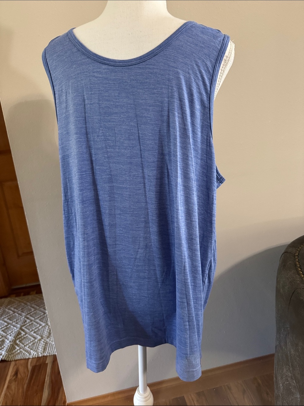 GAIAM Lightweight Blue Men's Tank Top - Large